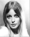 https://upload.wikimedia.org/wikipedia/commons/thumb/6/6c/Sharon_Tate_Valley_of_the_Dolls_1967.jpg/100px-Sharon_Tate_Valley_of_the_Dolls_1967.jpg